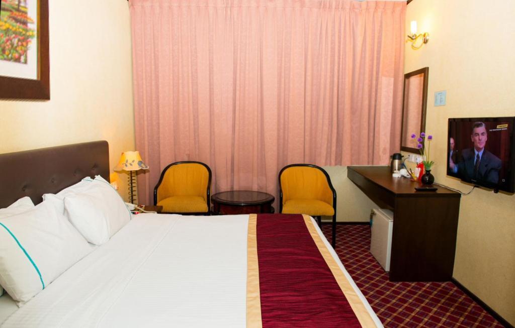 Hotel Vistaria Джохор Бахру Екстериор снимка