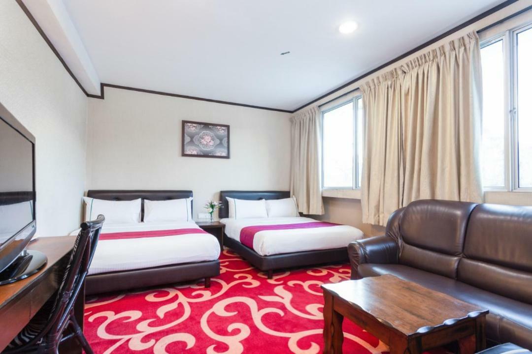 Hotel Vistaria Джохор Бахру Екстериор снимка