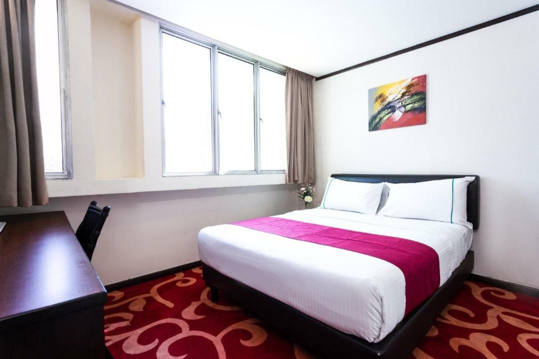 Hotel Vistaria Джохор Бахру Екстериор снимка